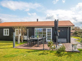Luxurious Holiday Home in Grenaa with Sauna in Grenå
